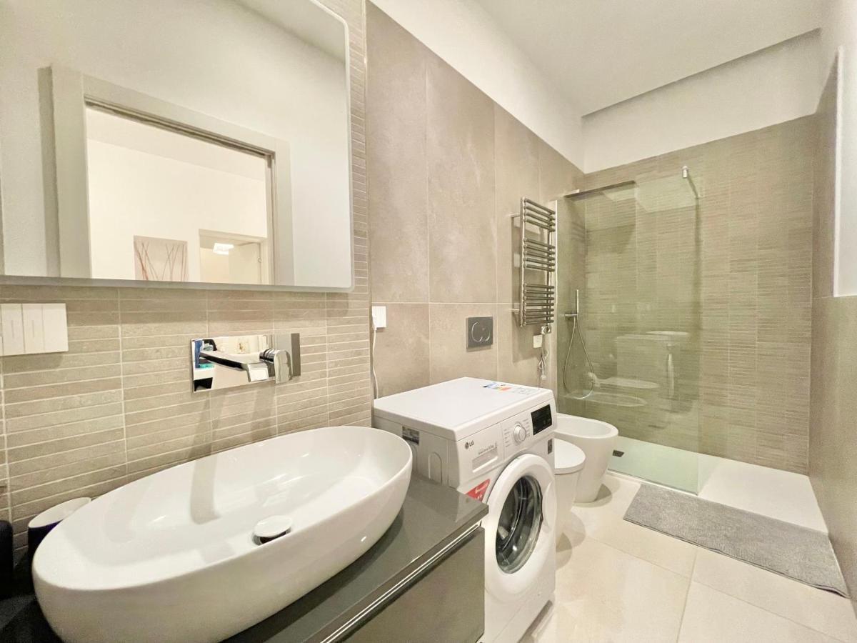 Elegance Duomo Apartment Milano Ngoại thất bức ảnh